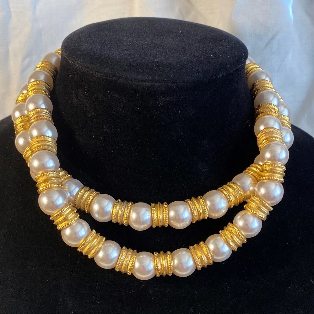Vintage Chunky Gold Tone and Pearl Choker Necklace